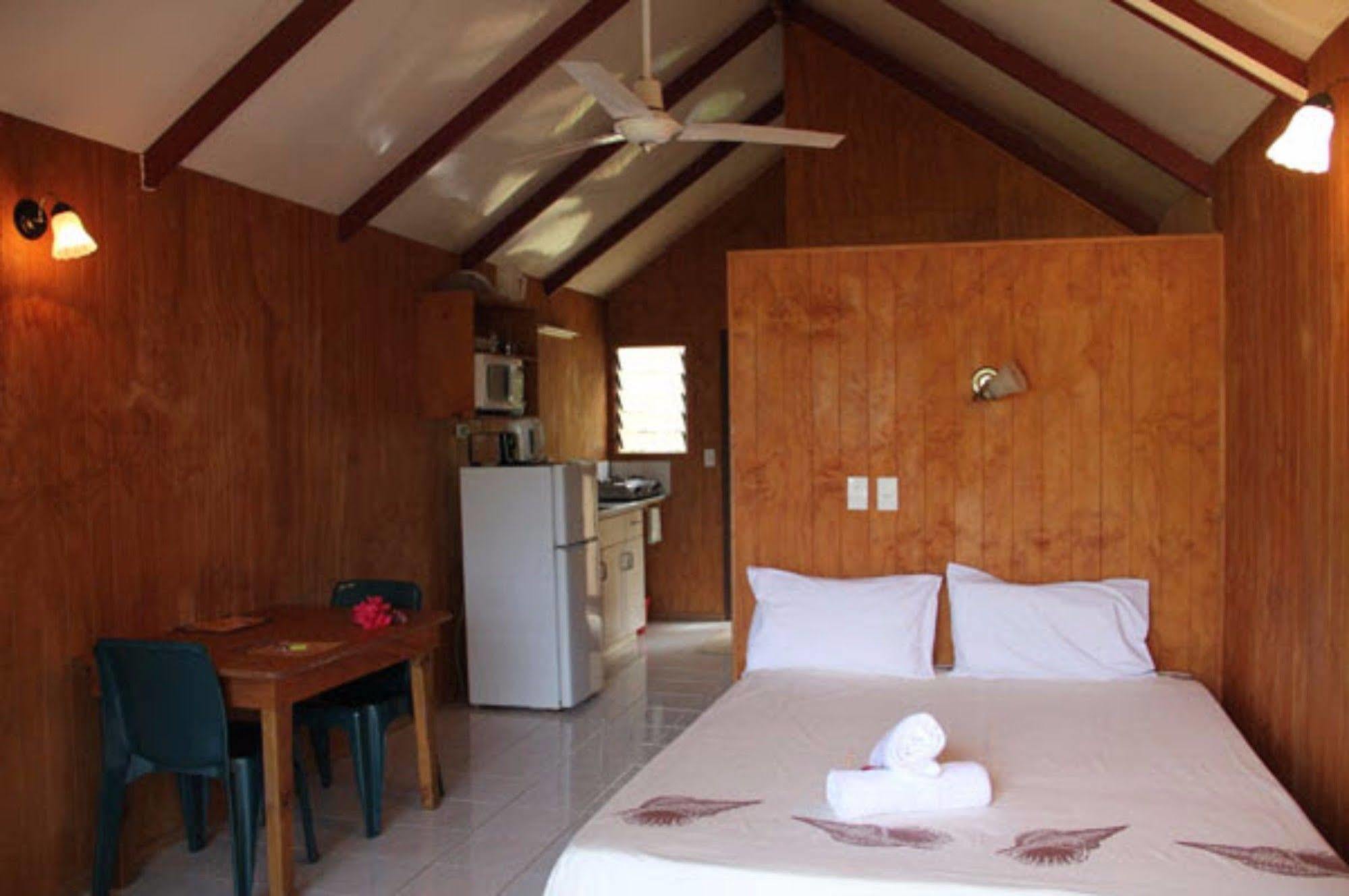 Aroko Bungalows Villa Аваруа Екстериор снимка